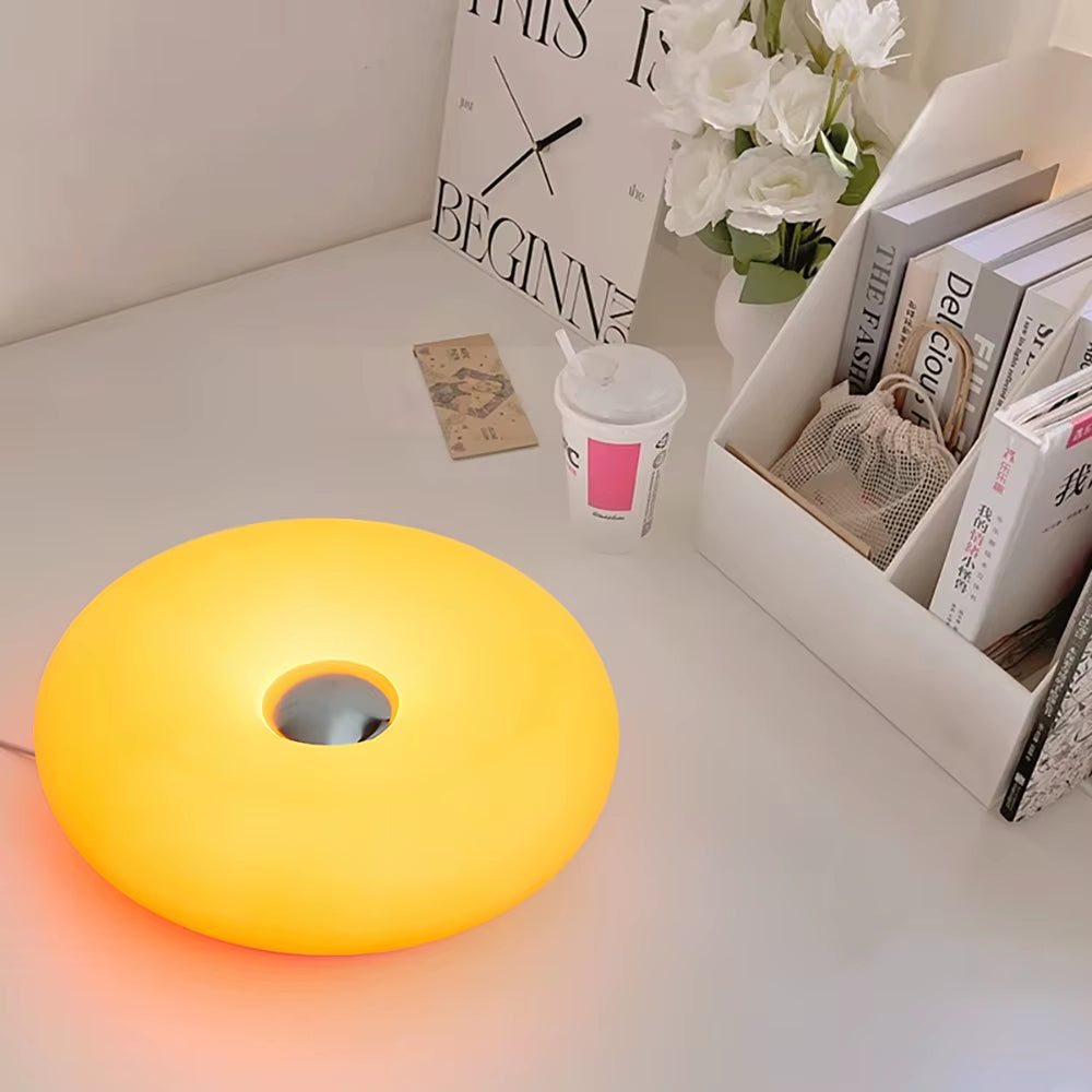  LuminDonut™ – Bauhaus Tischleuchte mit USB